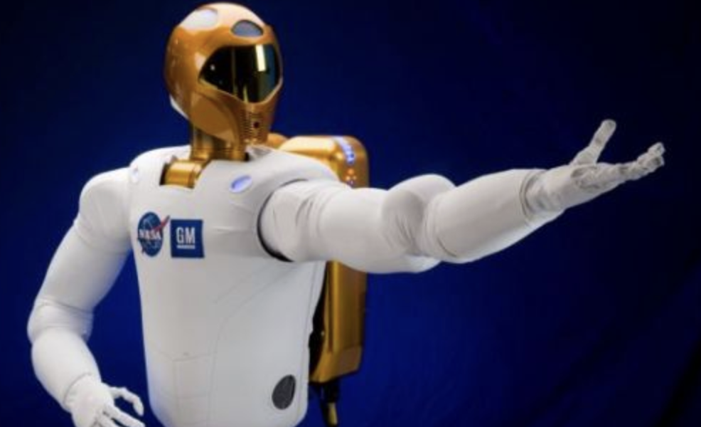 AI风口下，“人形机器人第一股”优必选能起飞吗？