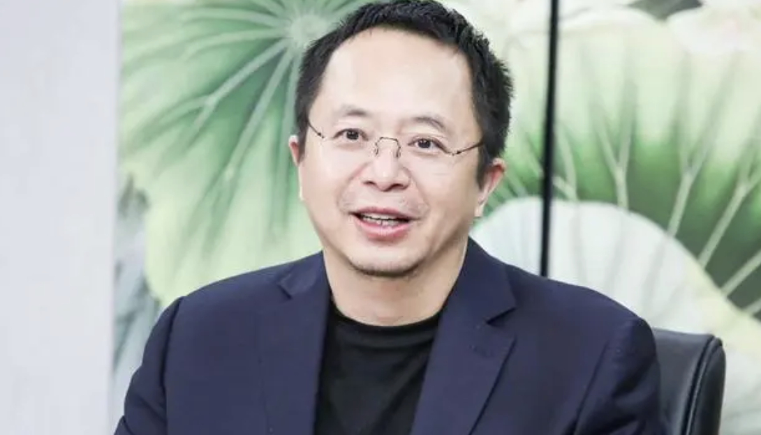 周鸿祎：AI会重新定义手机 把所有厂商拉回同一起跑线