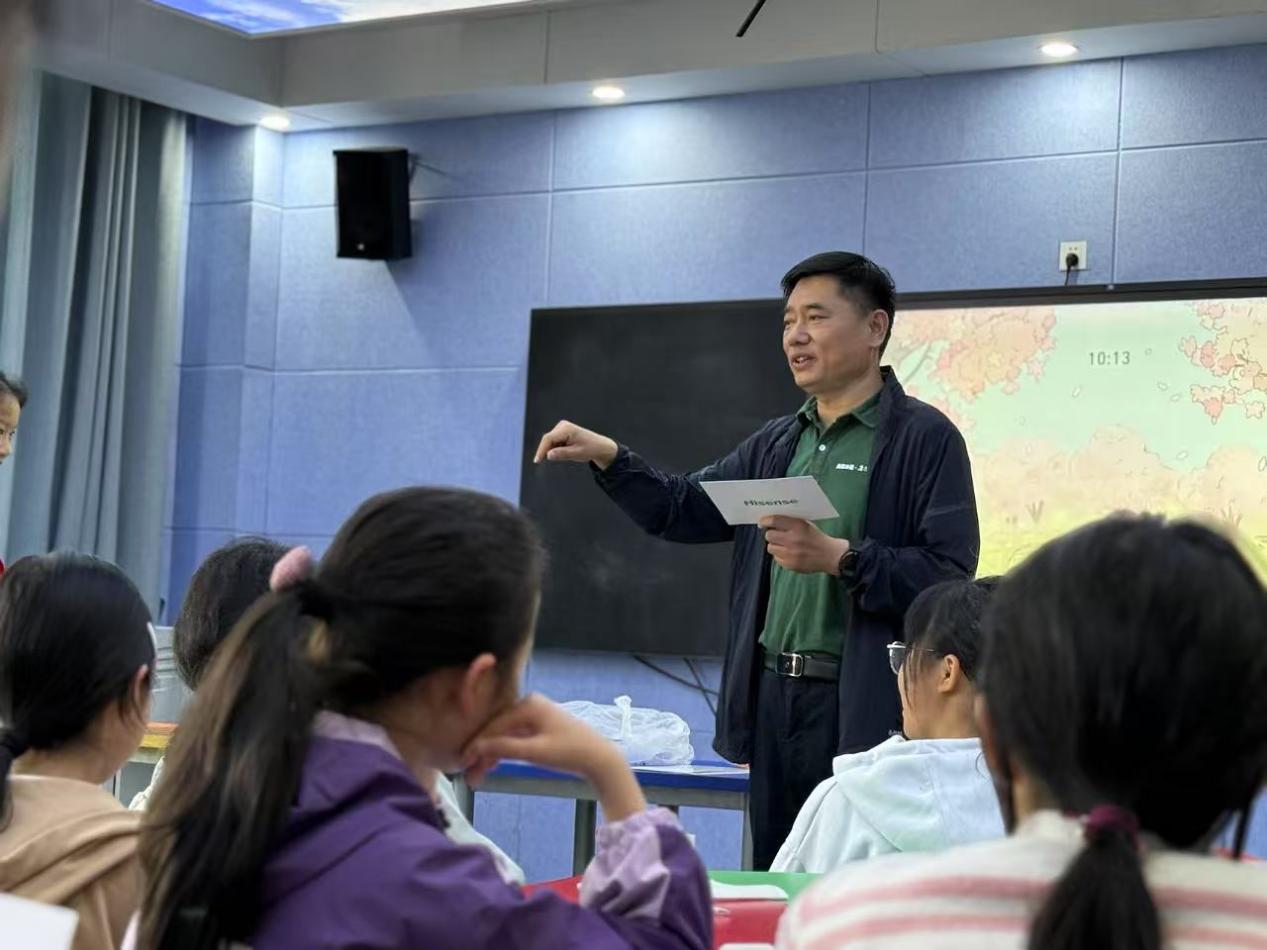 从洗衣房到国学课堂：海信冰箱发起跨越千里的山区助学行动