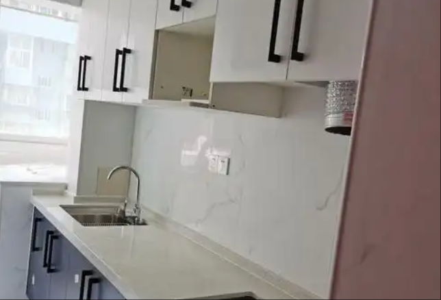 全屋定制货不对板 法院判决退一赔三
