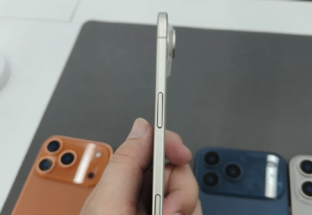 iPhone Air主要芯片全自研，苹果亮出AI底牌：不做大模型，要做最强AI平台