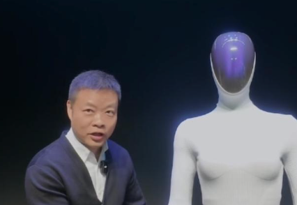 何小鹏：2026年底实现规模量产高阶人形机器人