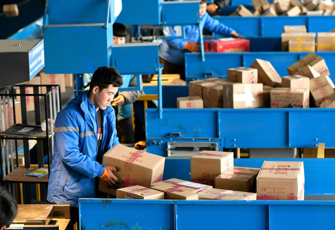 快递业：从“价格战”到“服务战”