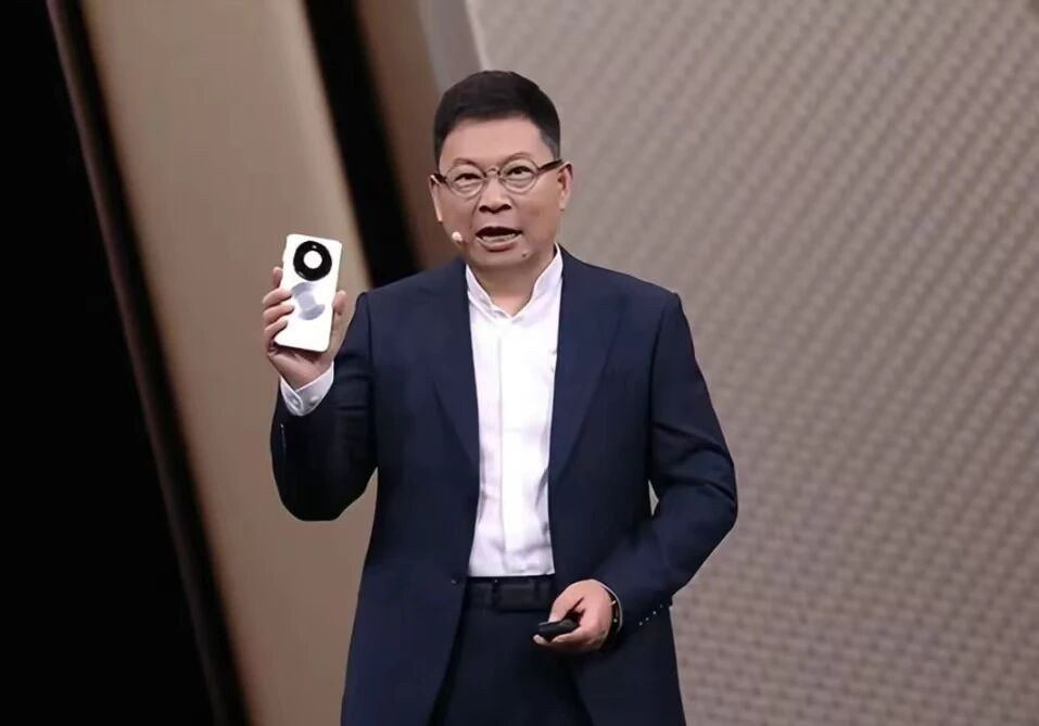 华为Mate80全系降价背后