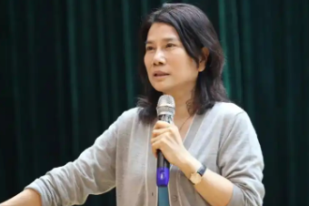 格力电器股东大会董明珠已“少说话”，回应渠道变革等