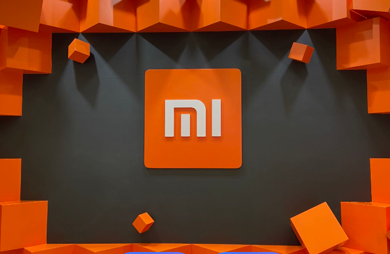 小米调整人事，云鲸辟谣收购，苹果卡针陷炒作