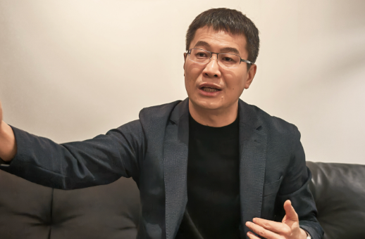 卢伟冰确认小米17 Ultra将涨价，称定价压力非常大