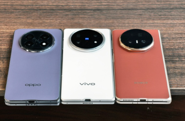 OPPO、荣耀、vivo同台竞技各显神通，唯小米缺席