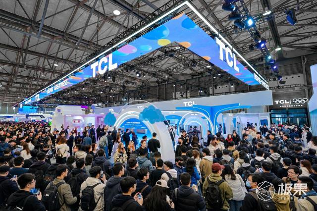 TCL实业AWE 2026焕新打造品牌活力乐园，“屏显+AI”让智慧生活触手可及 