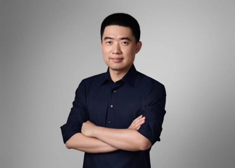 李想年薪跳水后“重赏”三大高管，但解锁需万亿市值